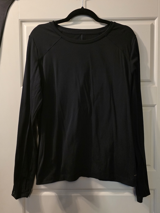 Mondetta Tops - Mondetta Long Sleeve Athletic Shirt